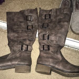 Show dazzle semi heeled boots